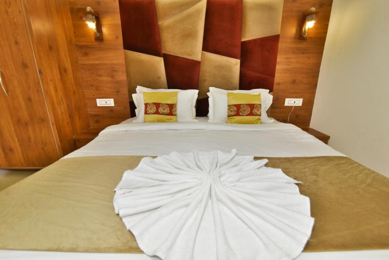 Hotel sallow International Amritsar Esterno foto