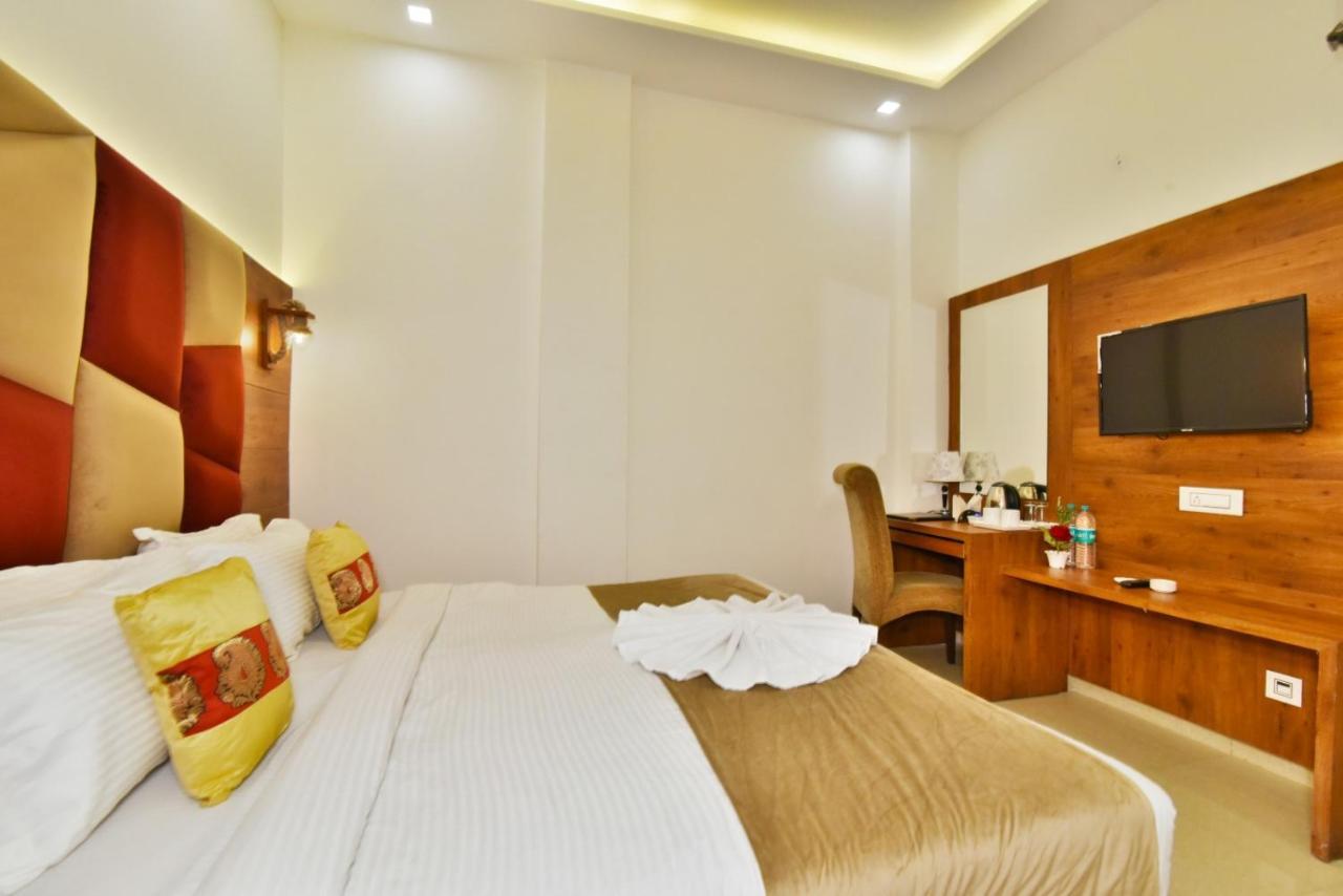Hotel sallow International Amritsar Esterno foto